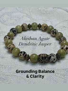 Alashan Agate & Dendritic Jasper Gemstone Stretch Bracelet - Olive Green & Cream